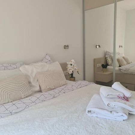 Brand New Lovely Apartment Bella Дубровник Екстериор снимка